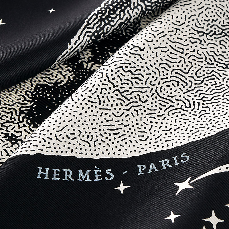 Clair de Lune scarf 70 | Hermès USA